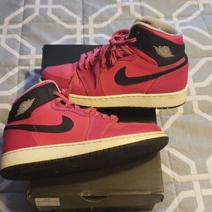 Air Jordan 1 Retro High GG